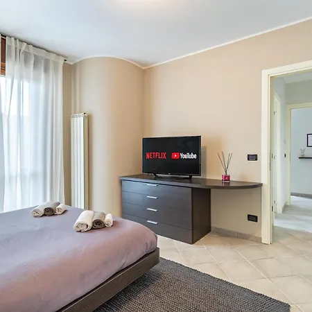 Large 5 Min From Hospital - Ac Apartamento *